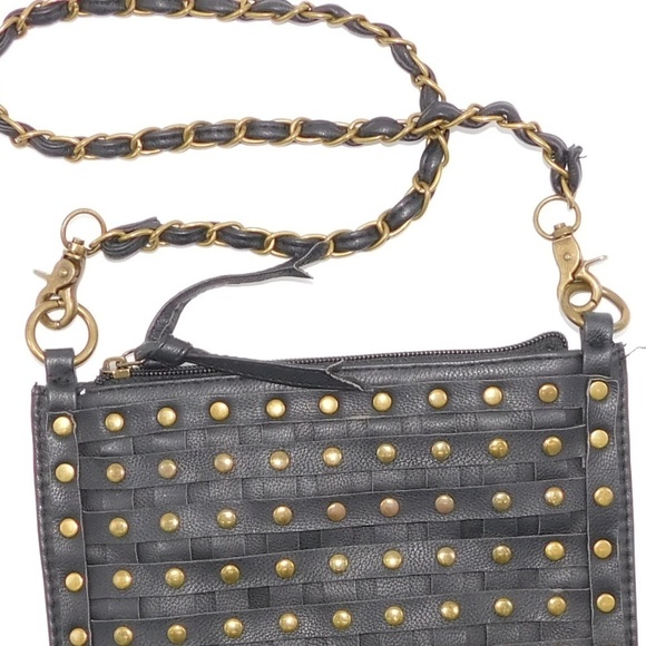 Unique Rockin Black and Rivet Weave Handbag - Picture 2 of 6